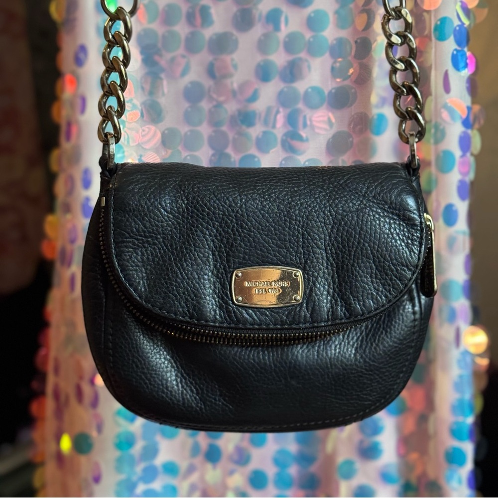 MICHAEL KORS BLACK LEATHER BAG